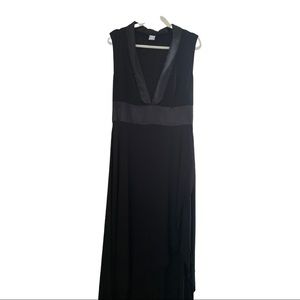 Venus Women Sleeveless Black Maxi Dress Size 14 Asymetrical.